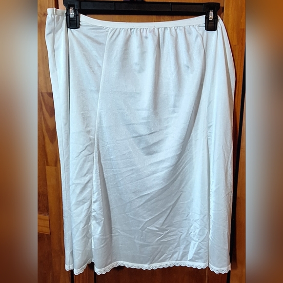 🐩COMFORT CHOICE white half slip. Size 1X (22-24) - Picture 2 of 5